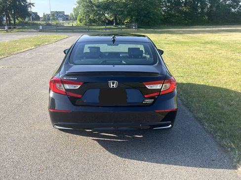 Used 2022 Honda Accord Sport image 5