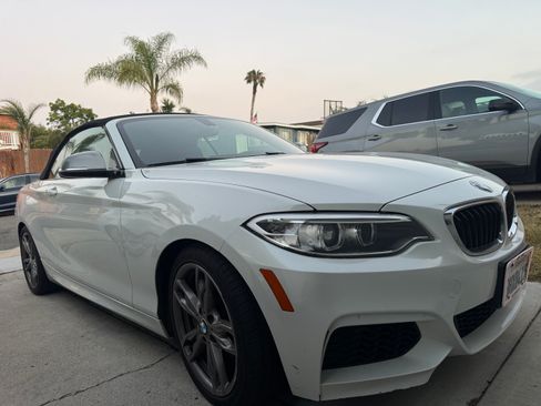 Used 2015 BMW M235i Convertible RWD image 17