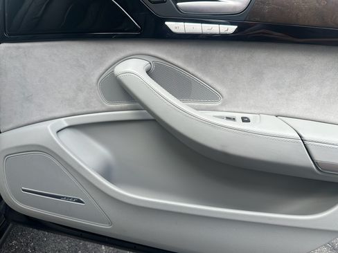 Used 2016 Audi A8 L 4.0T image 11