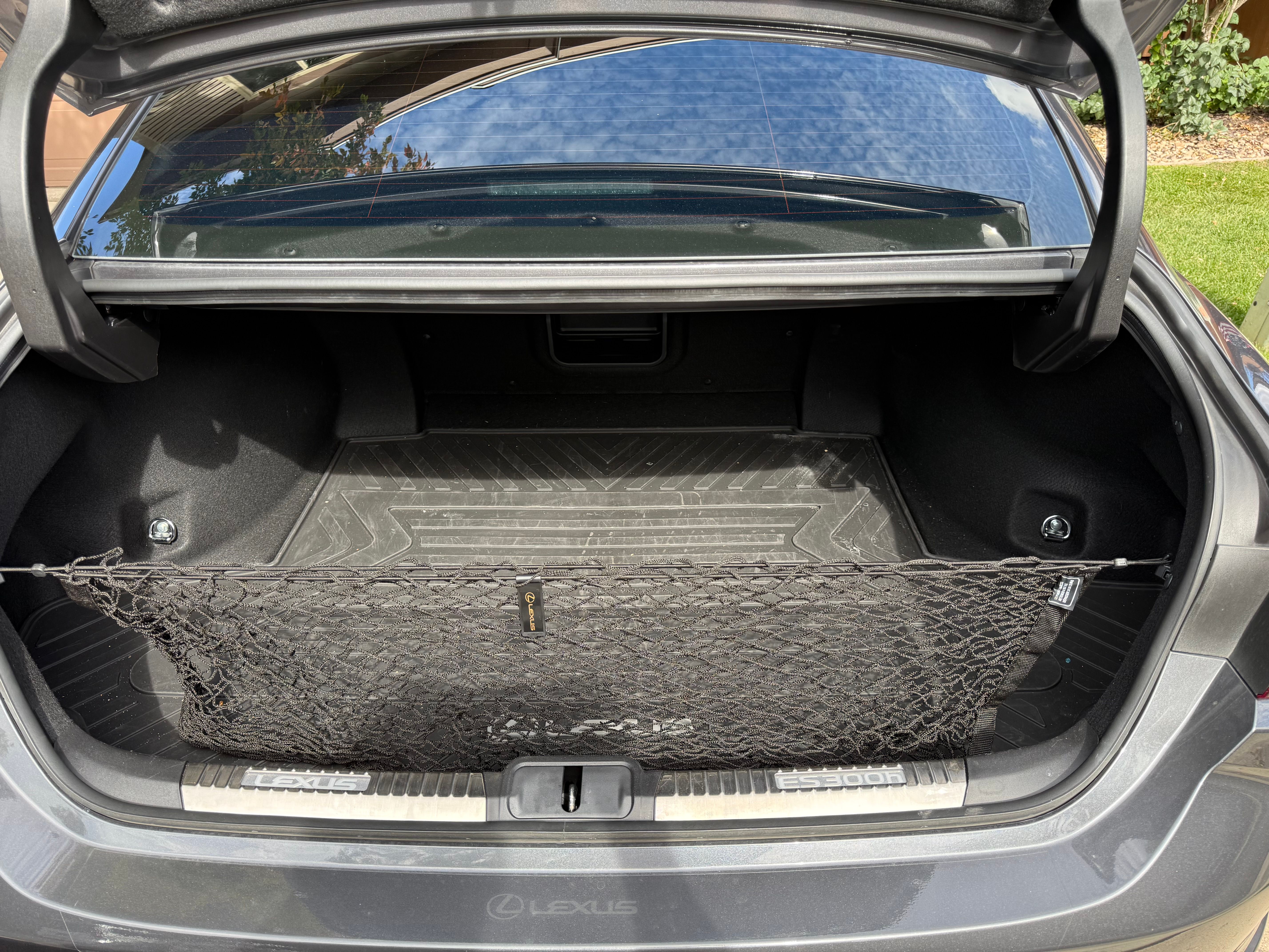 Used 2024 Lexus ES 300h w/ Premium Package FWD image 9