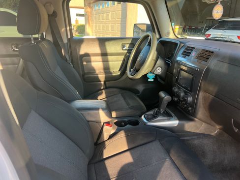 Used 2006 HUMMER H3 image 13