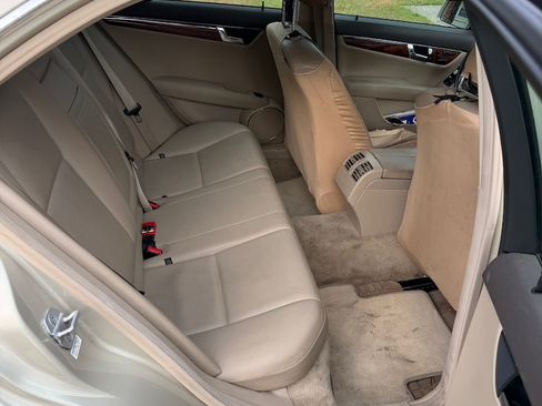 Used 2011 Mercedes-Benz C 300 Sedan image 4