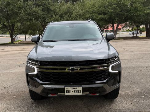 Used 2022 Chevrolet Suburban Z71 w/ Luxury Package AWD/4WD image 5