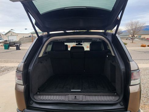 Used 2016 Land Rover Range Rover Sport HSE image 11