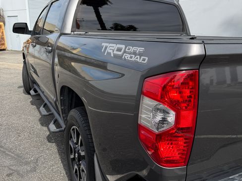 Used 2014 Toyota Tundra SR5 w/ TRD Off Road Package image 6