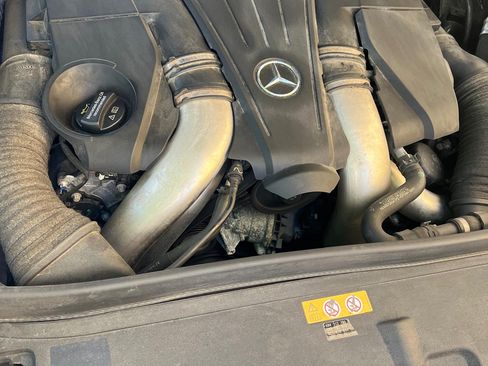 Used 2017 Mercedes-Benz Maybach S 550 4MATIC image 28