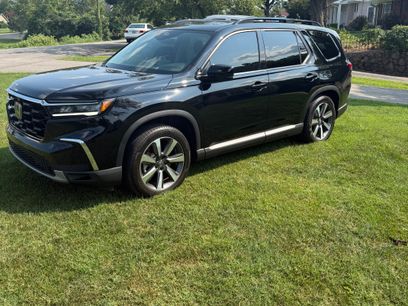 Used 2025 Honda Pilot Elite