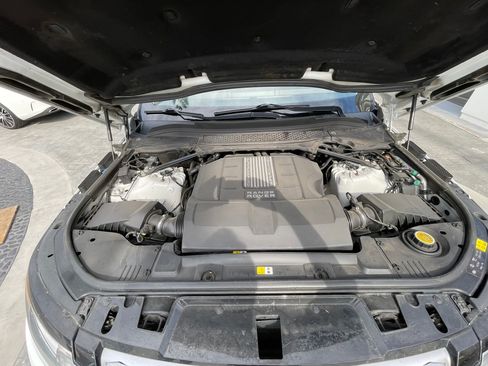 Used 2014 Land Rover Range Rover Sport HSE AWD/4WD image 17