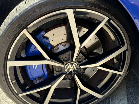 Used 2022 Volkswagen Golf R AWD/4WD image 14