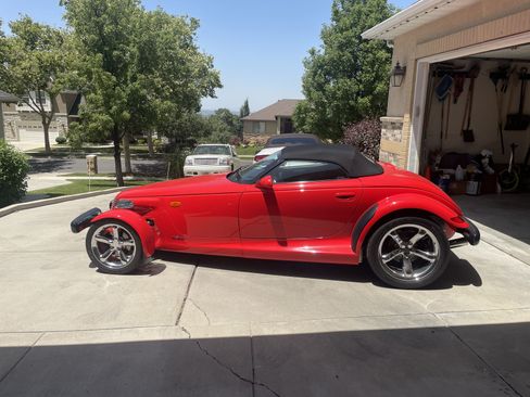 Used 2000 Plymouth Prowler RWD image 9