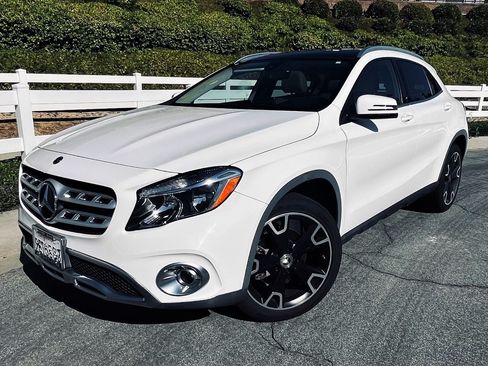 Used 2020 Mercedes-Benz GLA 250 image 1