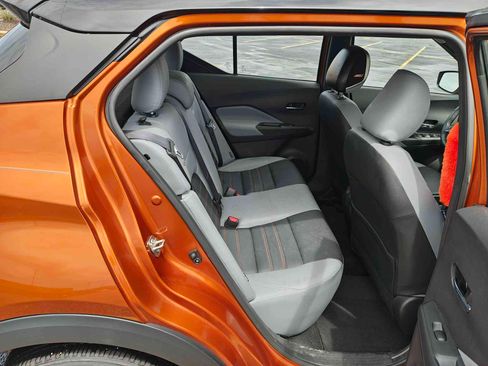 Used 2021 Nissan Kicks SR w/ SR Premium Package FWD image 12