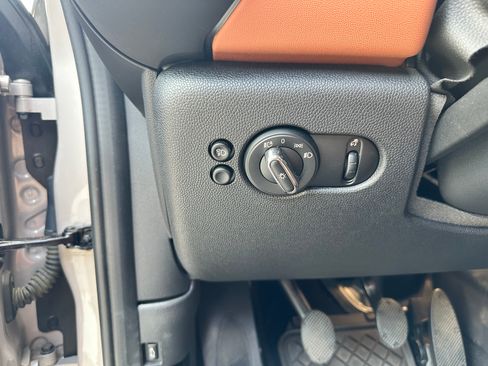 Used 2024 MINI Cooper S w/ Signature Upholstery Package image 21