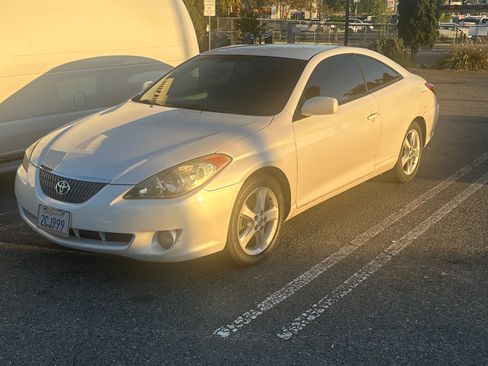 Used 2004 Toyota Solara SE Sport image 2