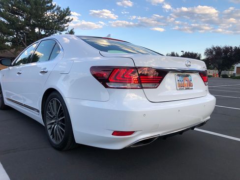 Used 2013 Lexus LS 460 AWD w/ F-Sport Pkg image 12