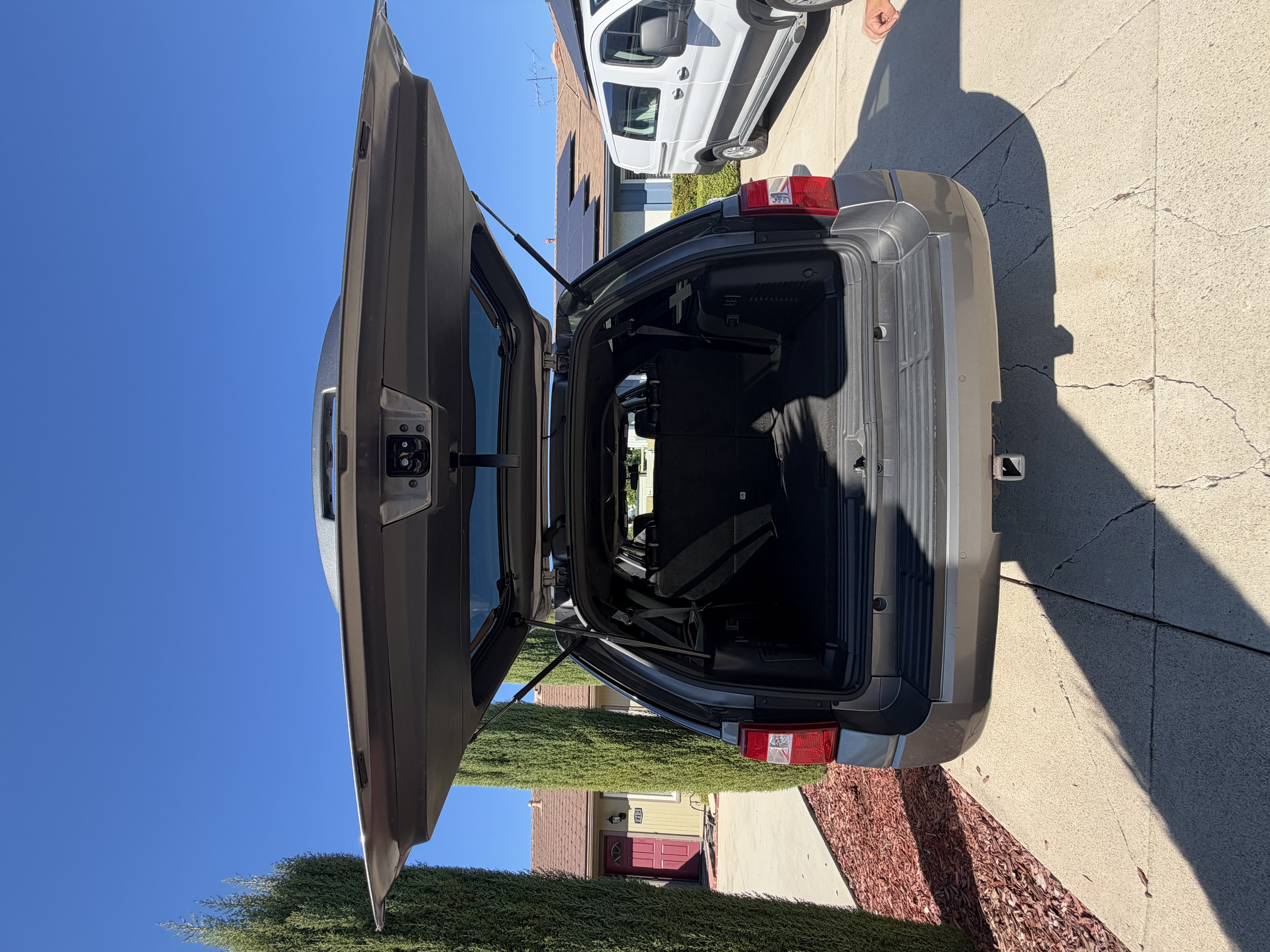Used 2011 Ford Expedition EL Limited w/ 301A Rapid Spec Order Code RWD image 12