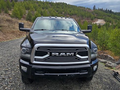 Used 2018 RAM 3500 Laramie Longhorn image 5