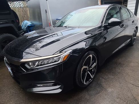 Used 2019 Honda Accord Sport image 4