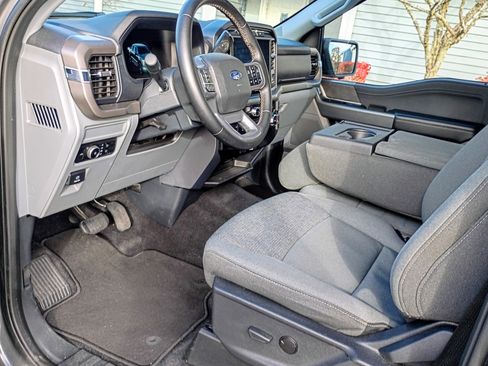 Used 2024 Ford F150 XLT image 11