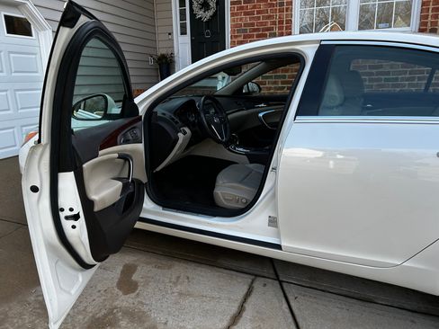 Used 2015 Buick Regal Premium image 1