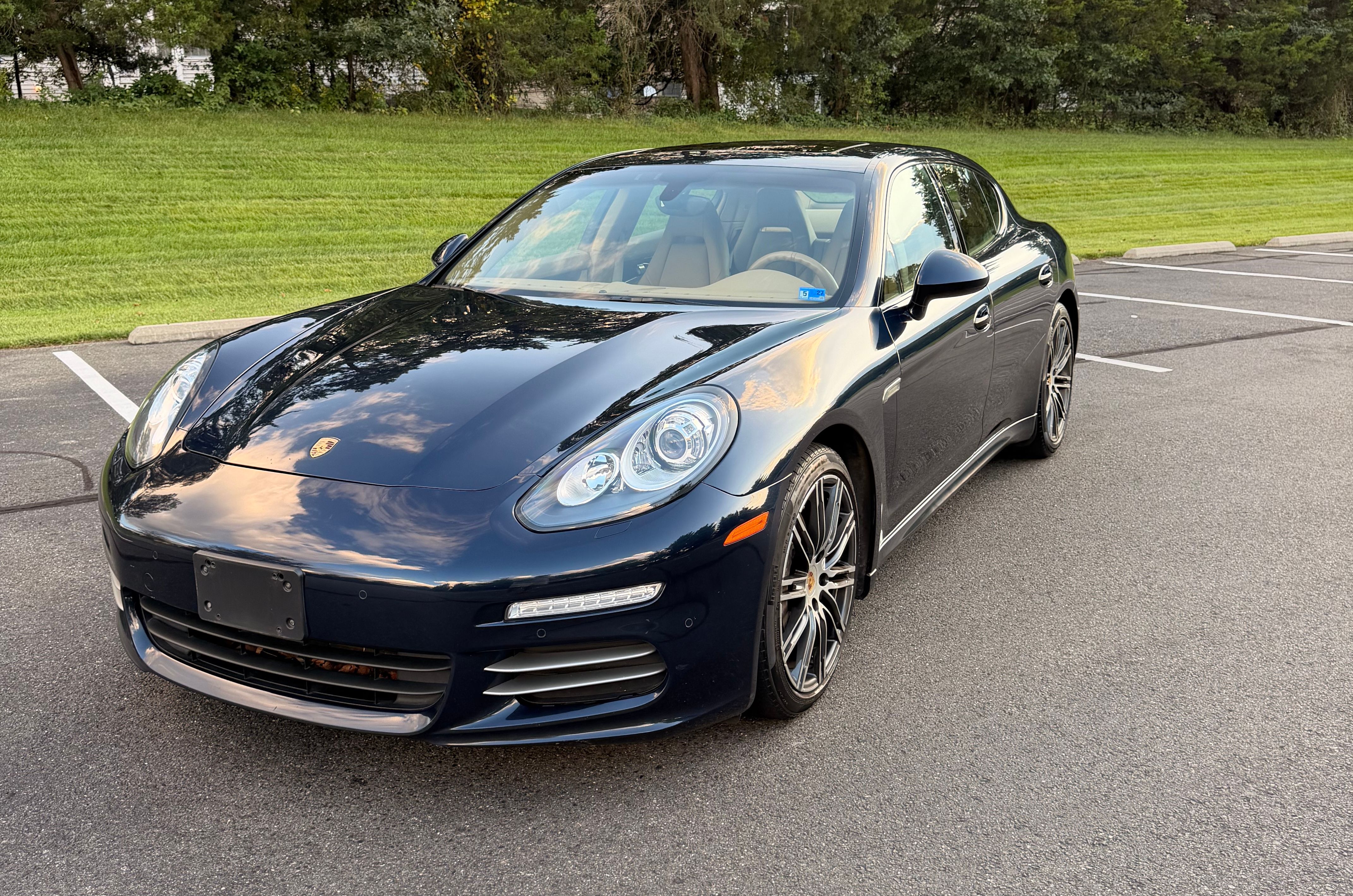 Used 2016 Porsche Panamera 4 Edition AWD/4WD image 1