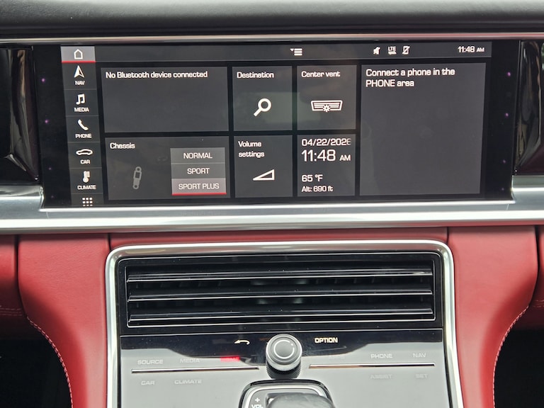 Used 2018 Porsche Panamera image 10