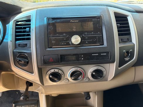 Used 2009 Toyota Tacoma Pickup 4D 6 ft image 22