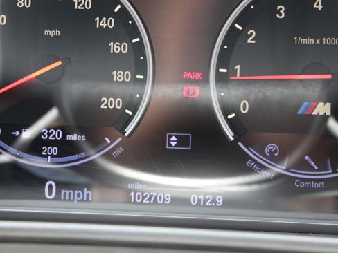Used 2013 BMW M5 RWD image 20