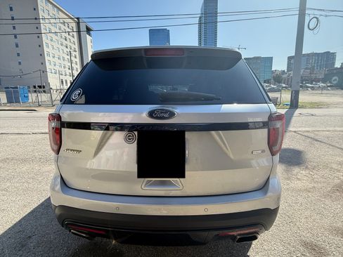 Used 2016 Ford Explorer Sport w/ Equipment Group 401A image 5