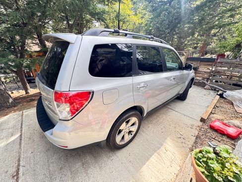 Used 2009 Subaru Forester 2.5XT w/ Popular Equipment Group 4B image 8