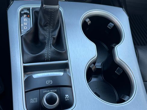 Used 2018 Kia Stinger GT1 RWD image 18