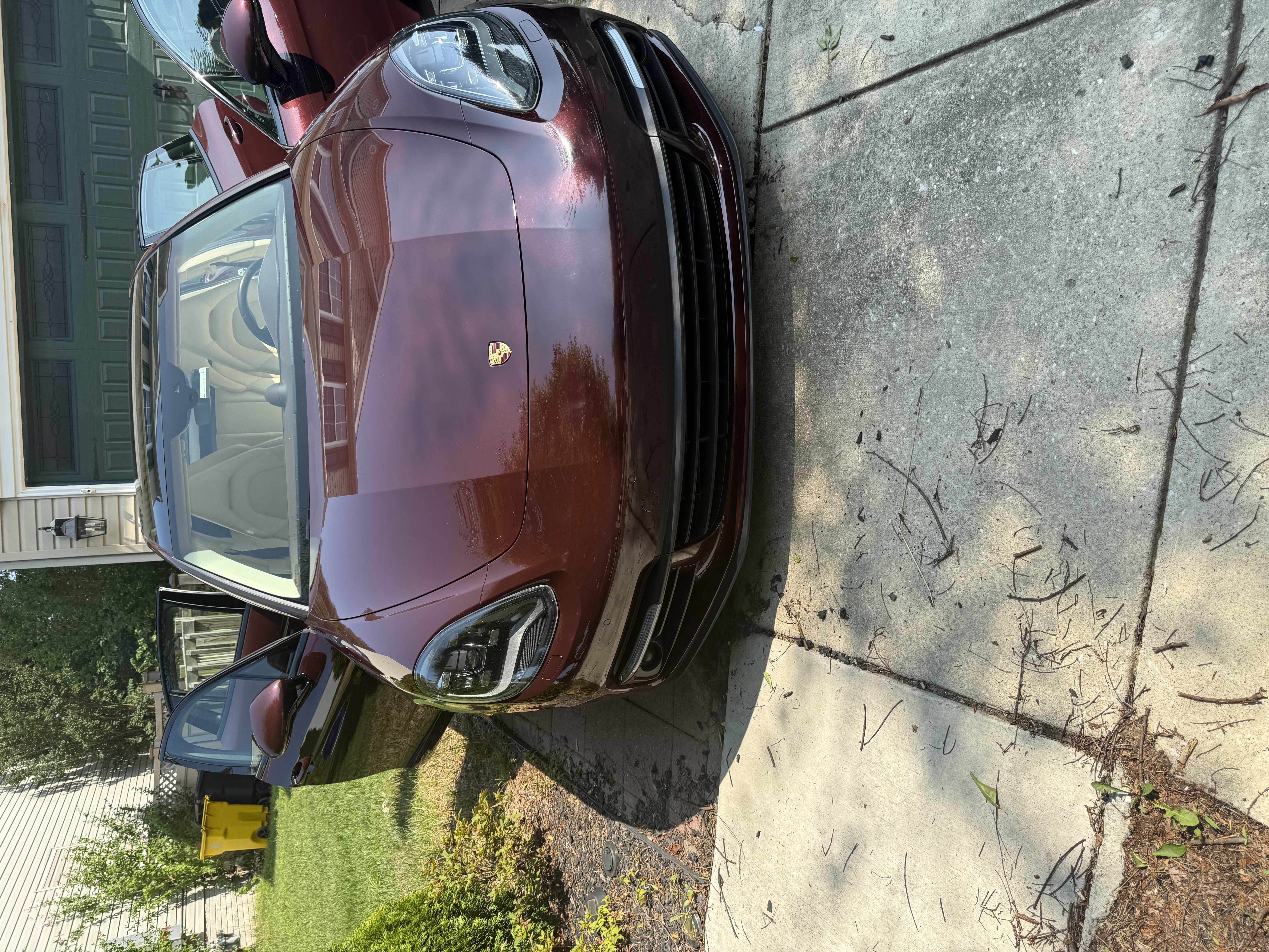 Used 2019 Porsche Panamera 4 AWD/4WD image 1