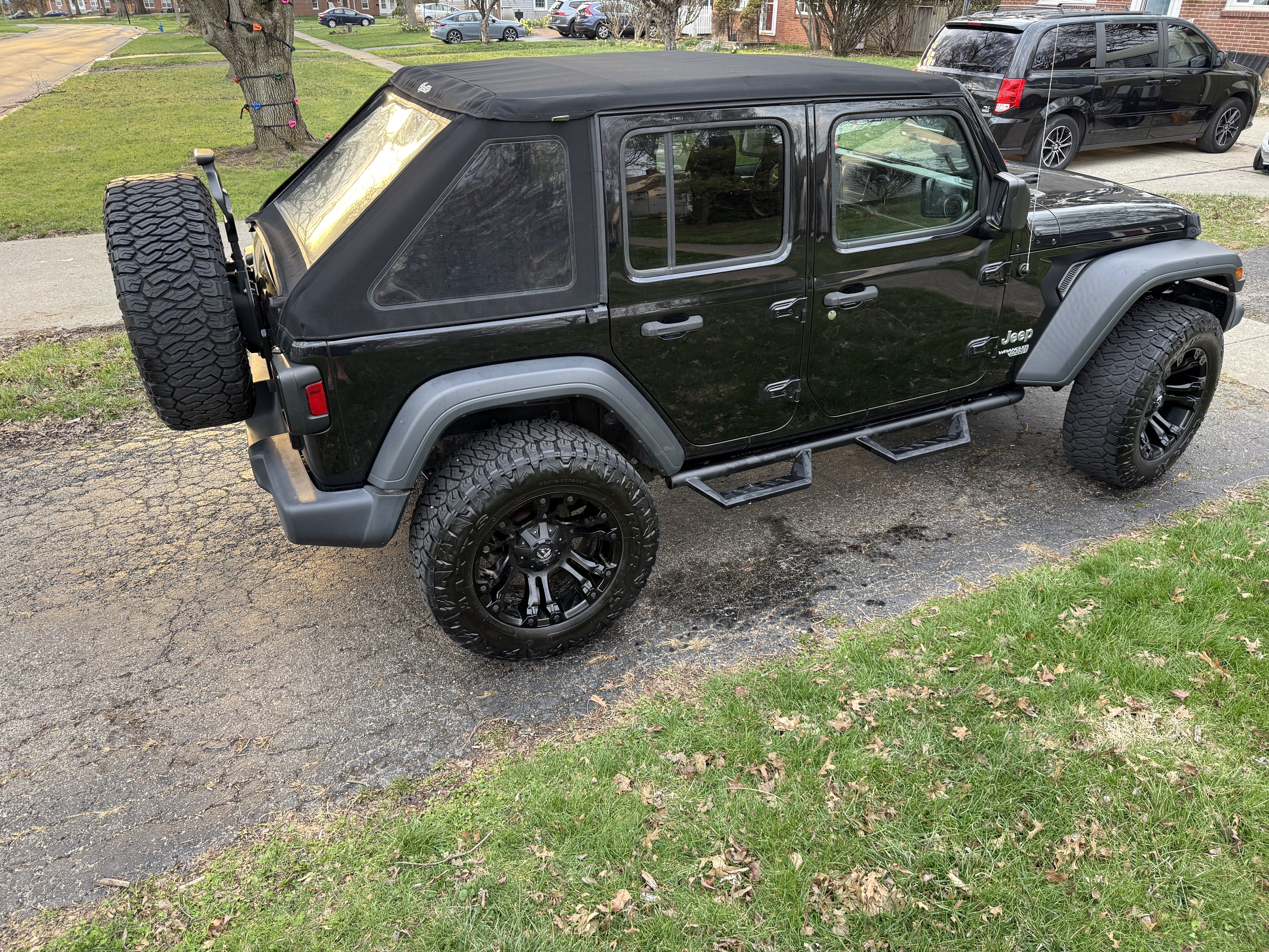 Used 2018 Jeep Wrangler Unlimited Sport S AWD/4WD image 6