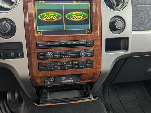 Used 2010 Ford F150 Lariat image 11