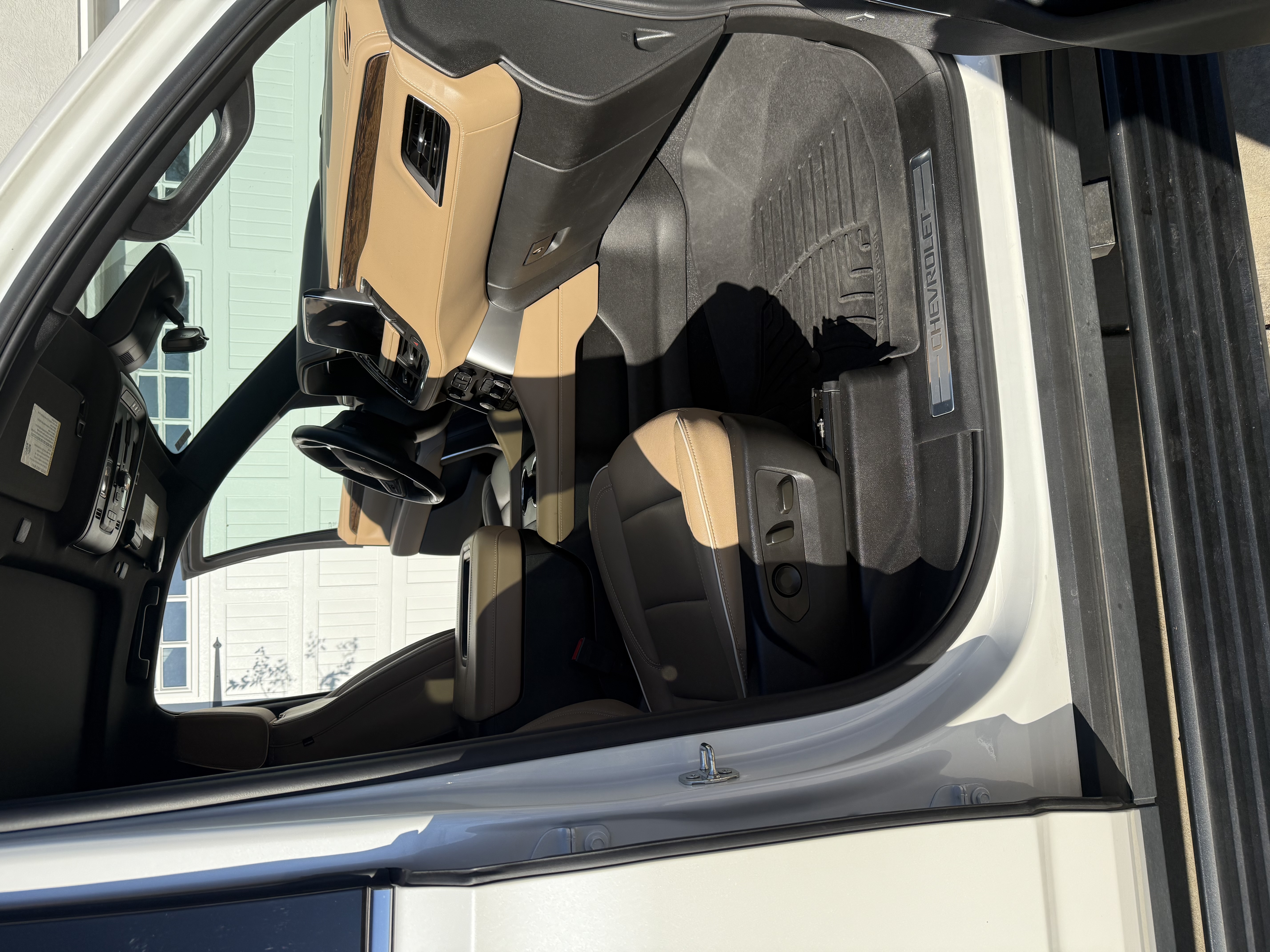 Used 2023 Chevrolet Tahoe Premier w/ Advanced Technology Package image 6