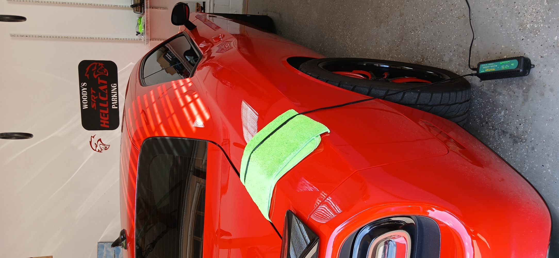 Used 2015 Dodge Challenger SRT Hellcat RWD image 14