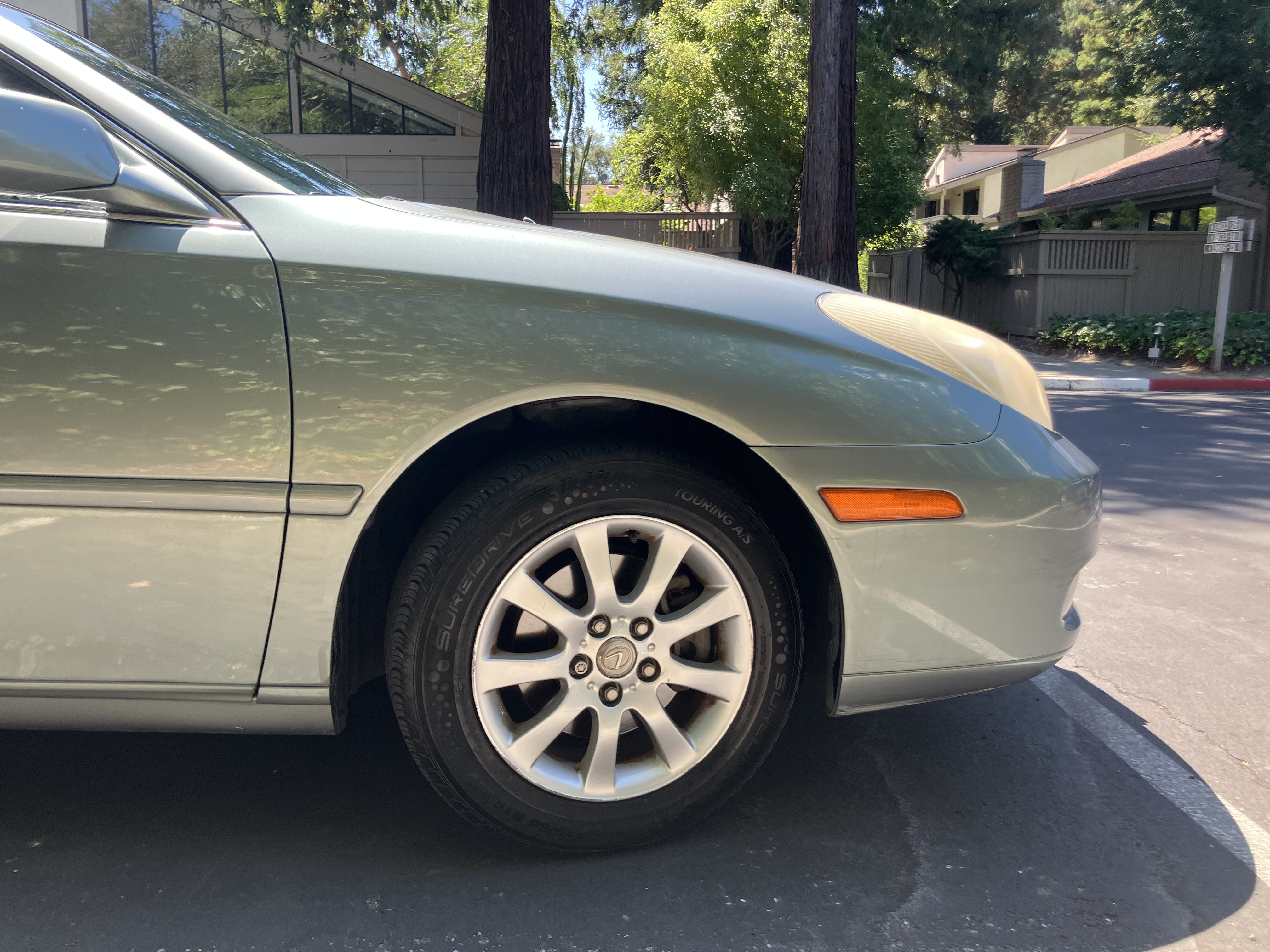 Used 2003 Lexus ES 330 w/ Premium Pkg FWD image 11