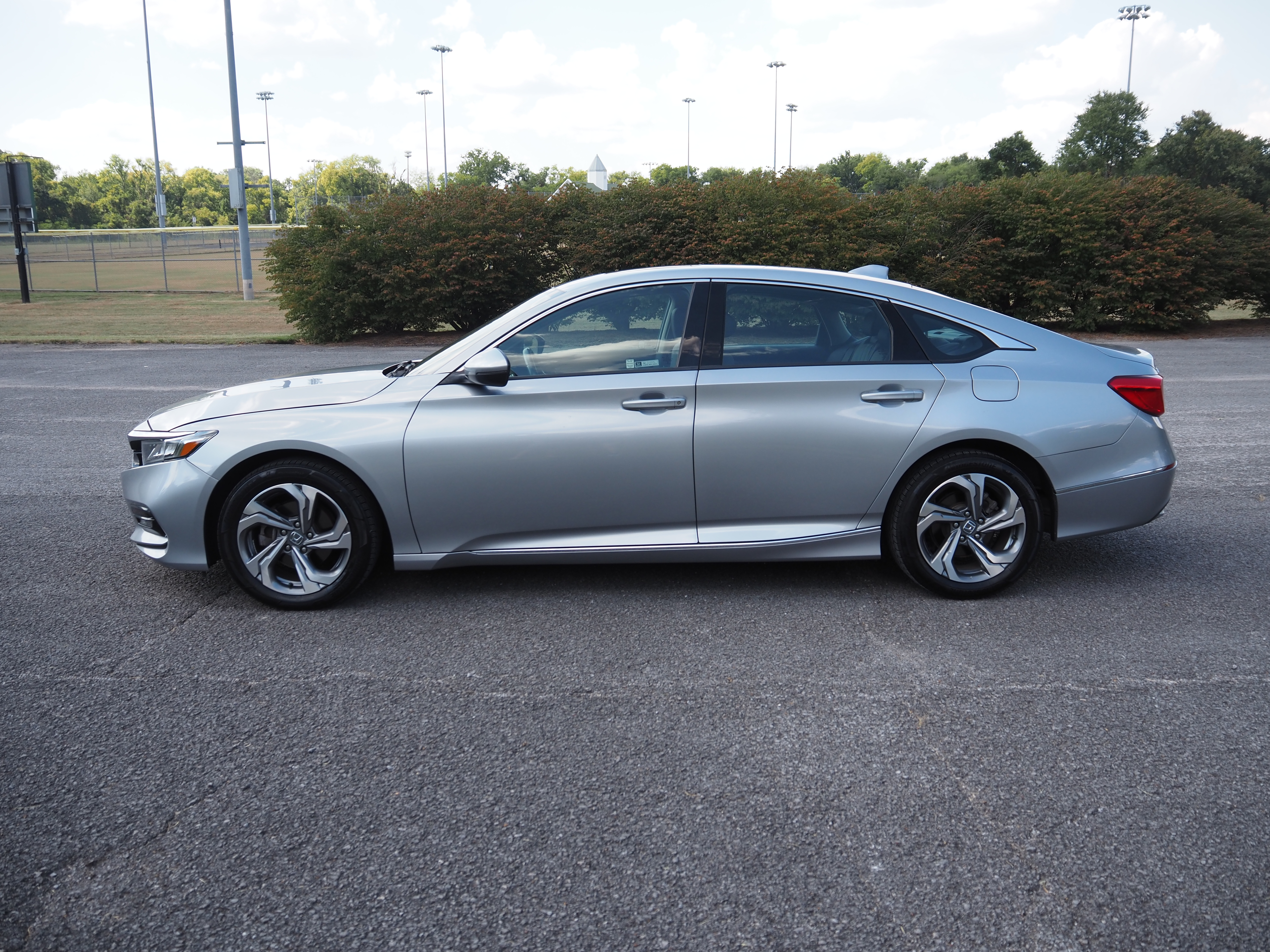 Used 2020 Honda Accord EX-L image 6