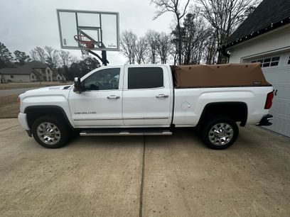Used 2019 GMC Sierra 2500 Denali w/ Duramax Plus Package