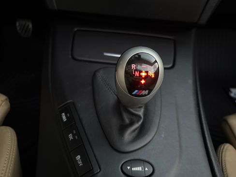 Used 2011 BMW M3 Convertible image 20