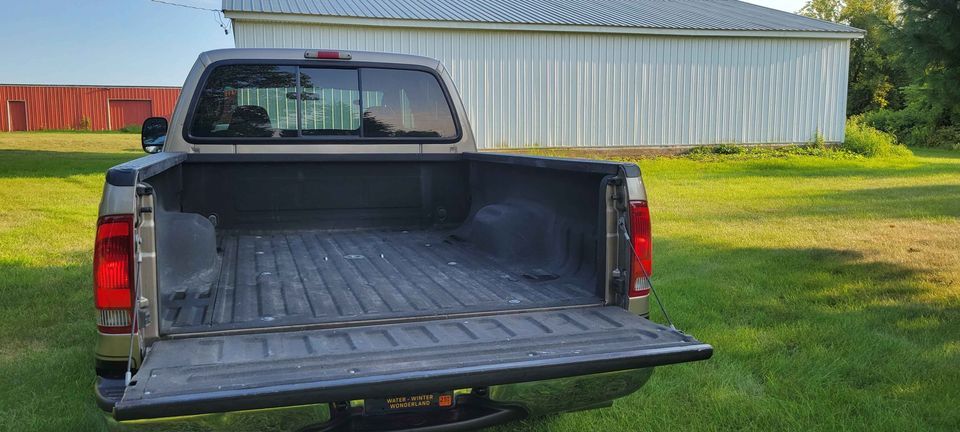 Used 2003 Ford F250 Lariat AWD/4WD image 9