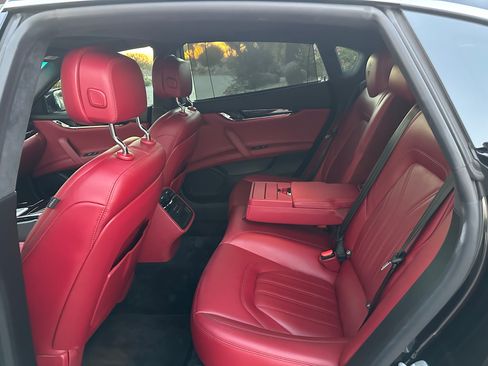 Used 2016 Maserati Quattroporte GTS RWD image 17