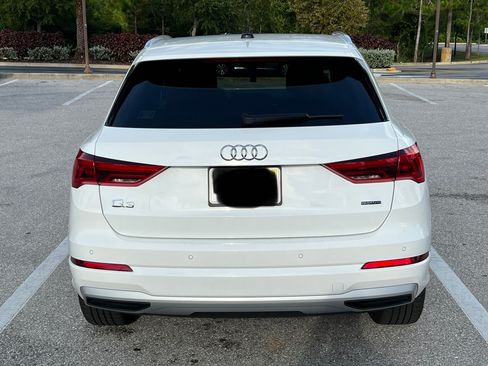 Used 2021 Audi Q3 2.0T Premium w/ Convenience Package AWD/4WD image 5