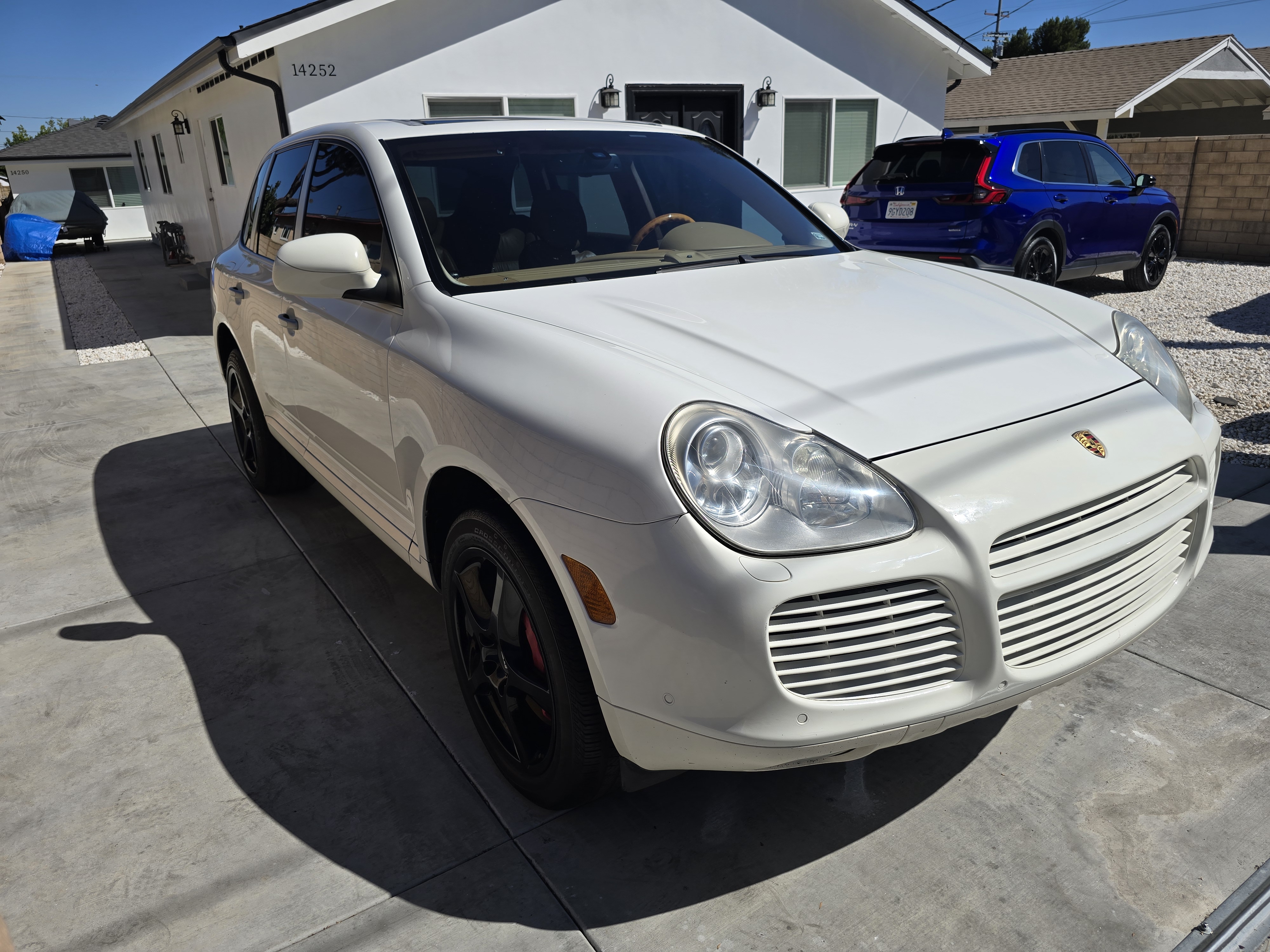 Used 2006 Porsche Cayenne Turbo S AWD/4WD image 13