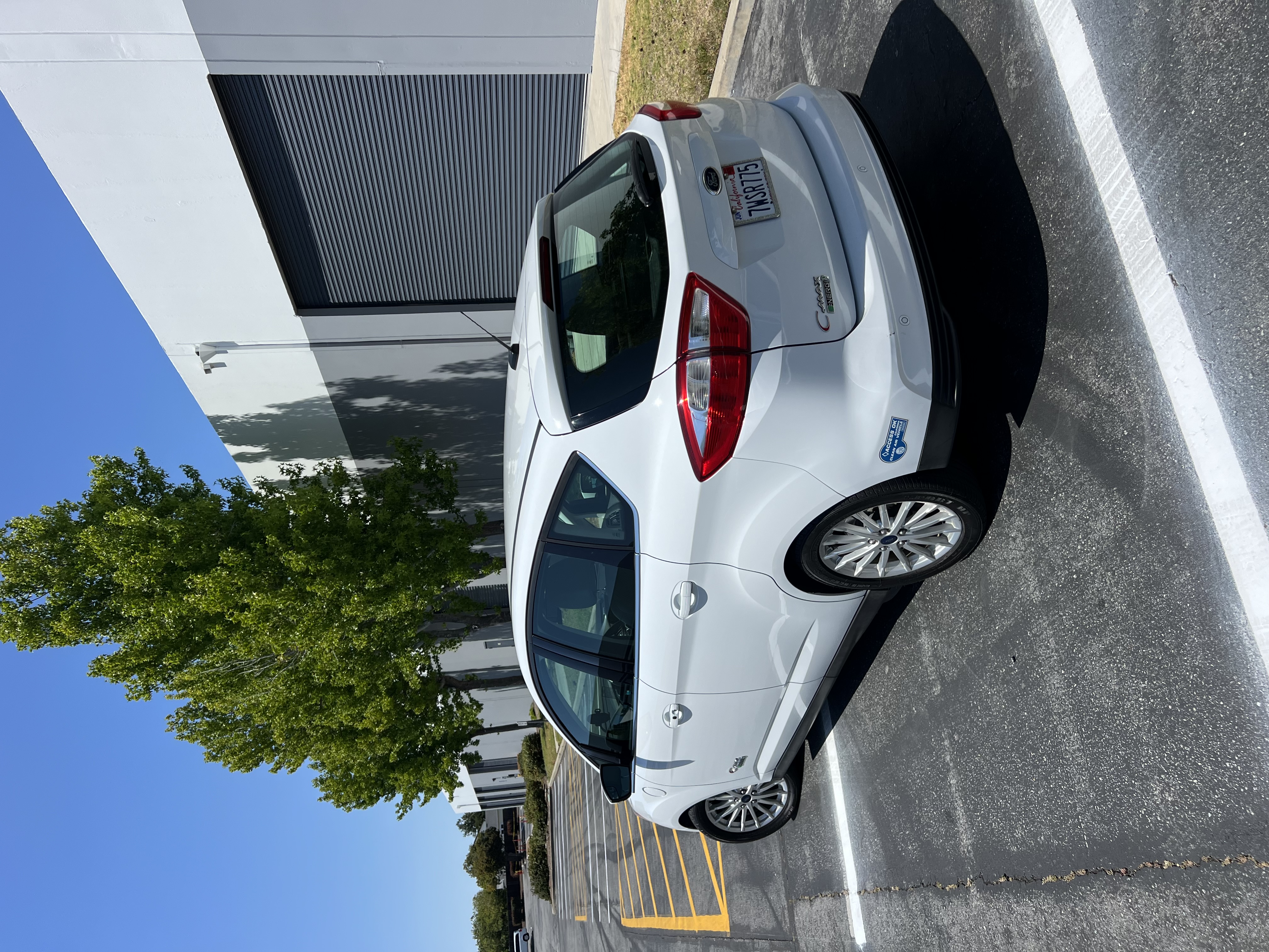 Used 2014 Ford C-MAX Energi SEL w/ Equipment Group 301A FWD image 5