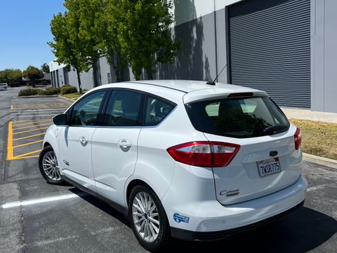 Used 2014 Ford C-MAX Energi SEL w/ Equipment Group 301A FWD image 5