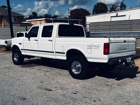 Used 1997 Ford F250 4x4 Crew Cab Heavy Duty image 2