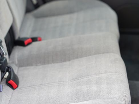 Used 2000 Subaru Legacy L image 16