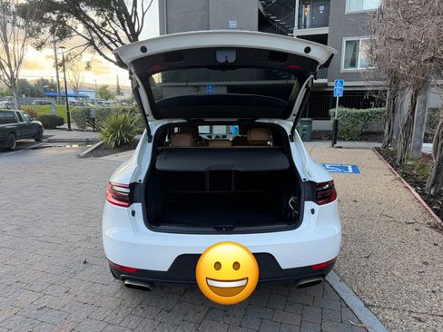 Used 2017 Porsche Macan image 11