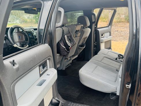 Used 2014 Ford F150 XLT w/ Equipment Group 302A Luxury image 4